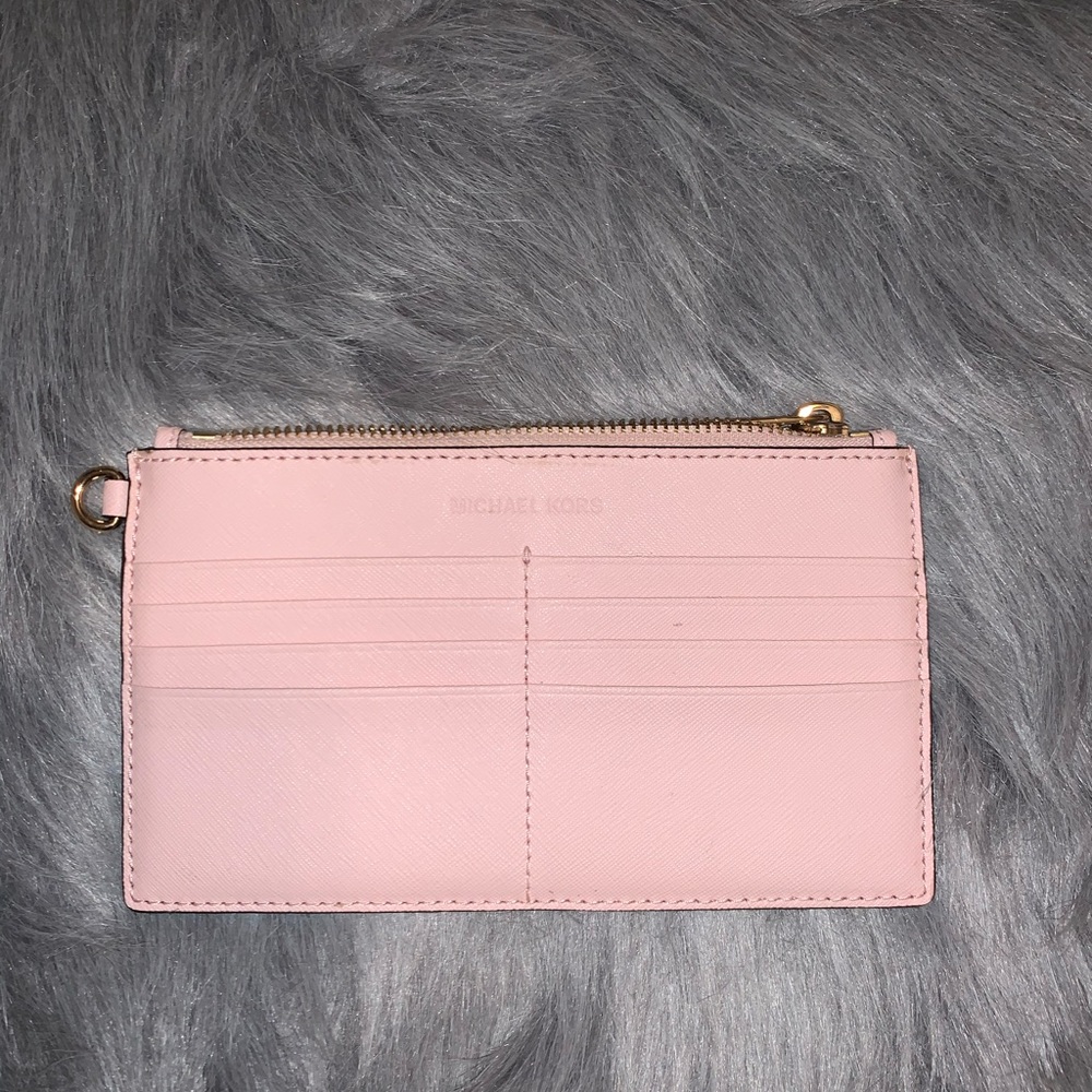 Cross body - Picture 3 of 3